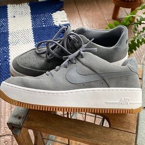 Nike Air Force 1 Sage Low Platform Sneaker in Cool Grey